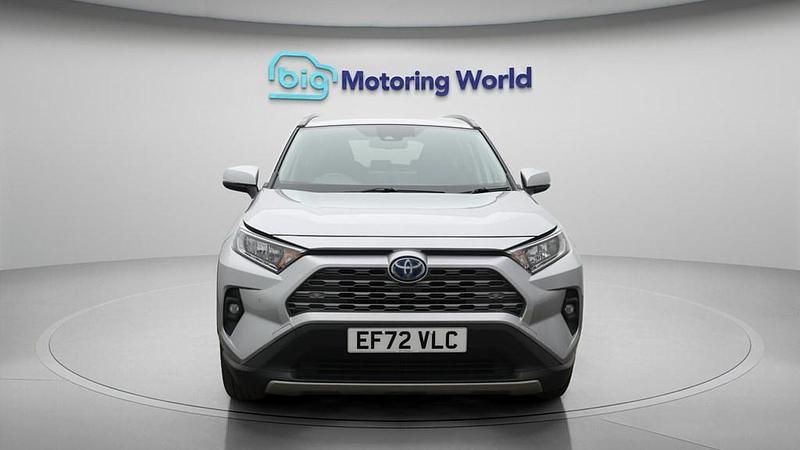 Used Toyota RAV4 Hybrid Design 218 HP (160 kW) 2023 Silver SUV