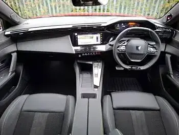 Nouă Peugeot 408 Premium 145 CP (106 kW) 2026 Roșu SUV