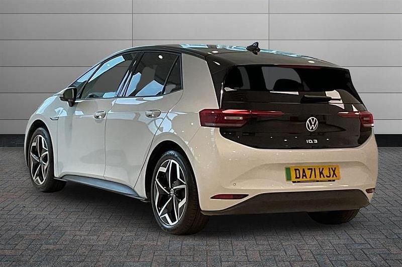 Used VW ID.3 Pro 150 kW (204 HP) 2021 White Hatchback