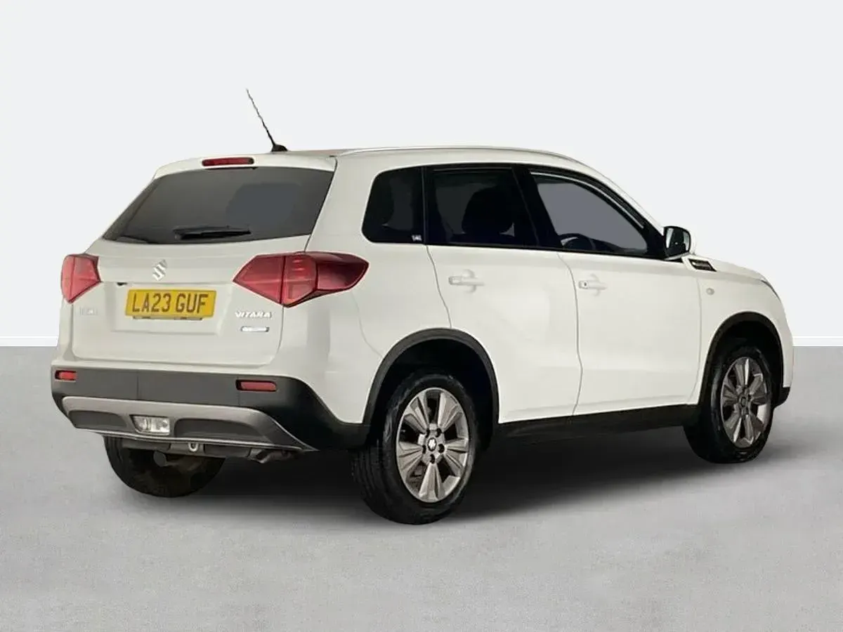 Used Suzuki Vitara SZ-T 129 HP (94 kW) 2023 White SUV