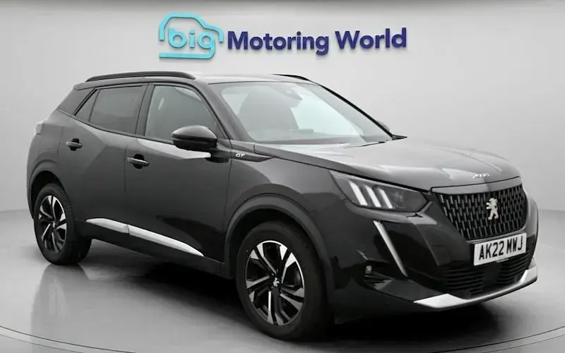 Used Peugeot 2008 GT 131 HP (96 kW) 2022 SUV