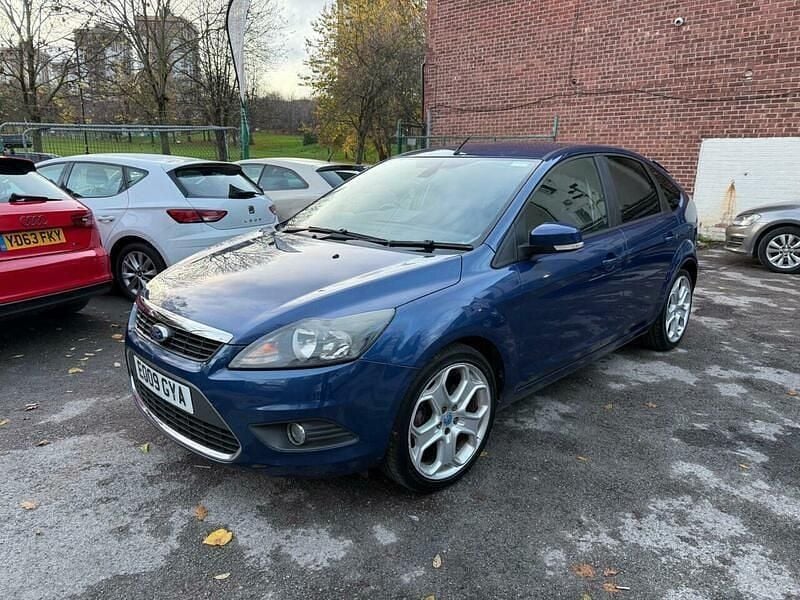 Used Ford Focus Titanium 2009 Blue Hatchback