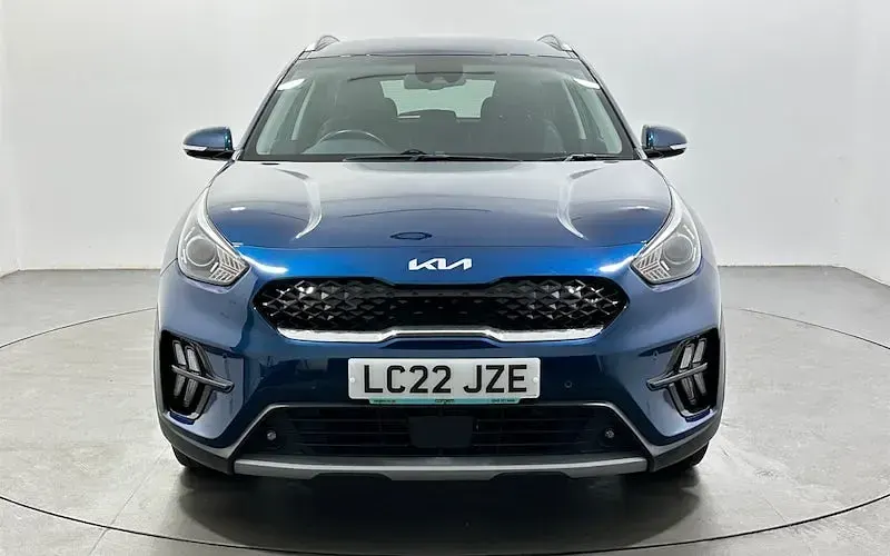 Used Kia Niro 141 HP (103 kW) 2022 Blue SUV