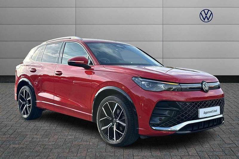 Red Used 2024 VW Tiguan Edition SUV | £31,599 - Image 1/4