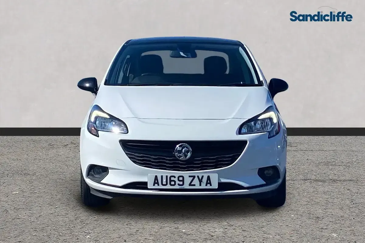 Used Vauxhall Corsa 75 HP (55 kW) 2019 White Hatchback