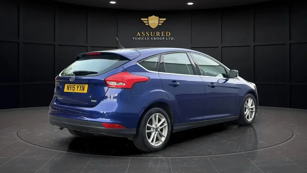 Used Ford Focus Zetec 2015 Blue Hatchback