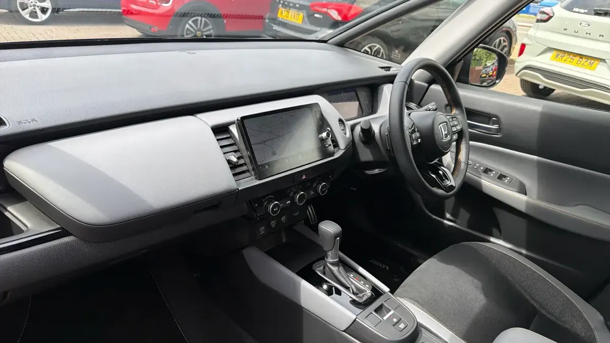 Used Honda Jazz Advance 122 HP (89 kW) 2026 Crystal black  solid Hatchback