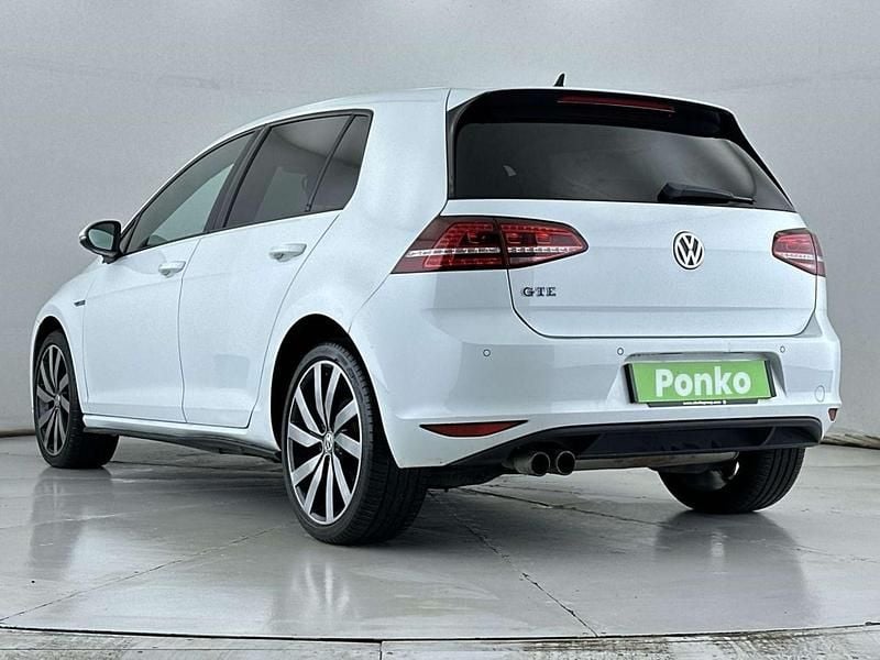 Used VW Golf VII GTE 204 HP (150 kW) 2016 White Hatchback