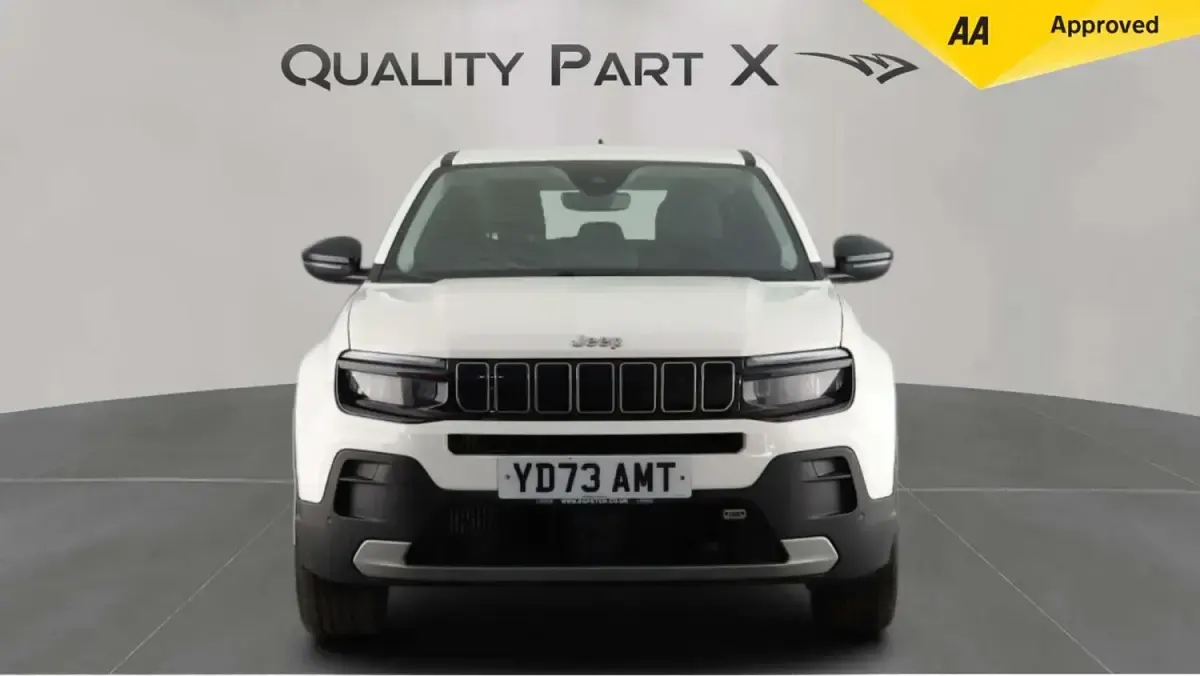 Used Jeep Avenger Altitude 100 HP (73 kW) 2024 White SUV