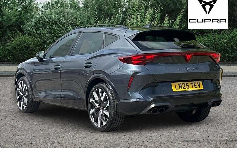 Used Cupra Formentor VZ1 333 HP (244 kW) 2025 Magnetic grey SUV
