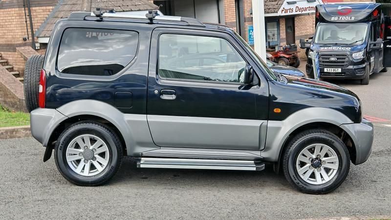 Image 2/4