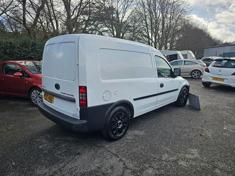 Used Vauxhall Combo 2007 White MPV