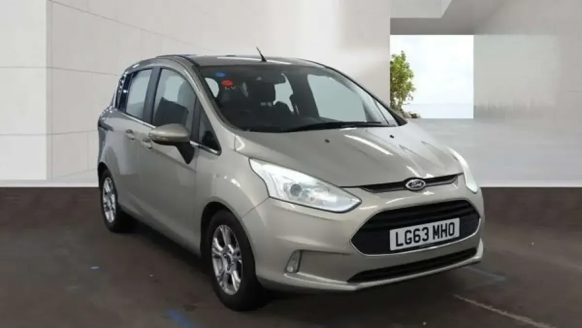 Used Ford B-MAX Zetec 100 HP (73 kW) 2013 Silver MPV