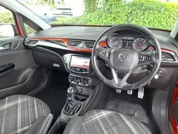 Used Vauxhall Corsa Edition 90 HP (66 kW) 2015 Red Hatchback