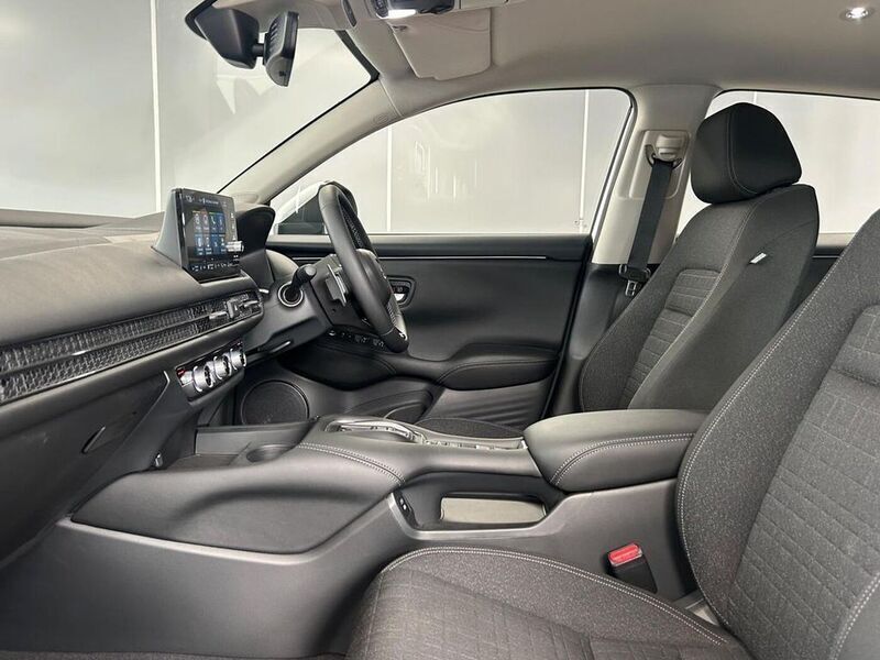 New Honda ZR-V Elegance 184 HP (135 kW) 2025 White SUV