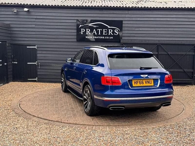 Used Bentley Bentayga 2017 Blue SUV
