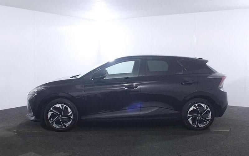 Used MG MG4 EV Trophy 150 kW (204 HP) 2025 Hatchback