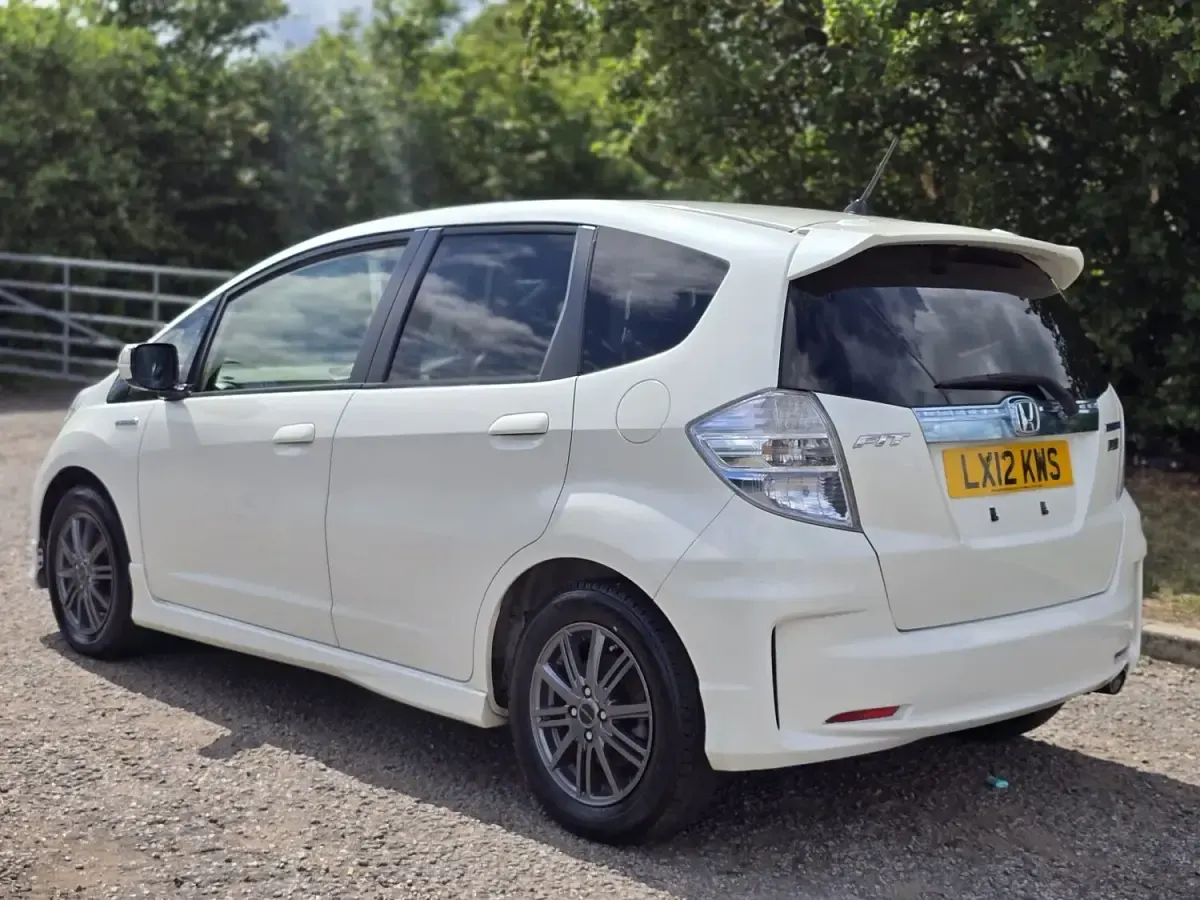 Used Honda Jazz Hybrid 2012 White Hatchback