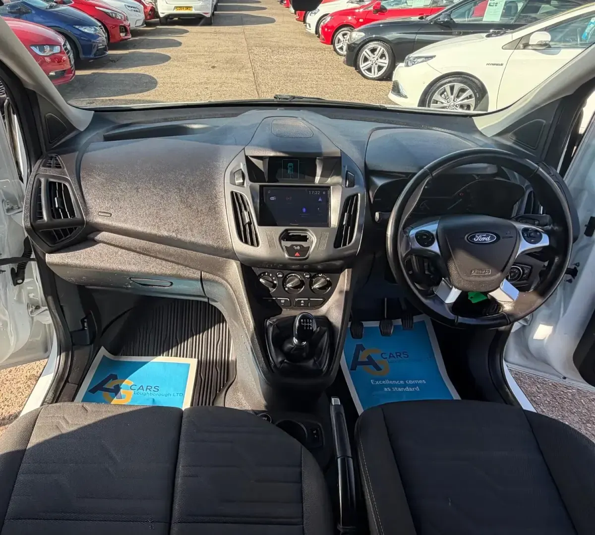 Used Ford Transit Limited 120 HP (88 kW) 2017 White Van