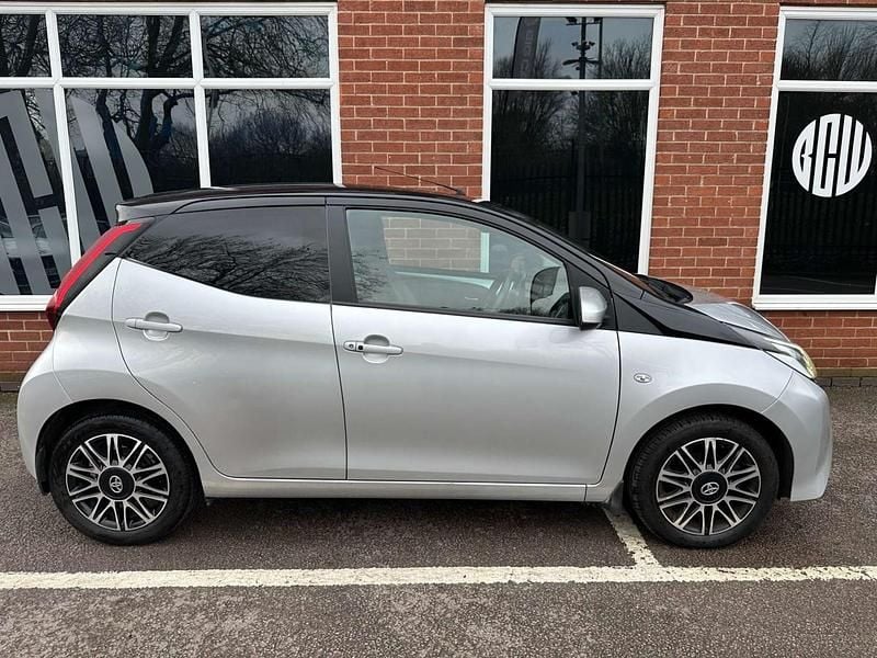 Used Toyota Aygo X-clusiv 2019 Silver Hatchback