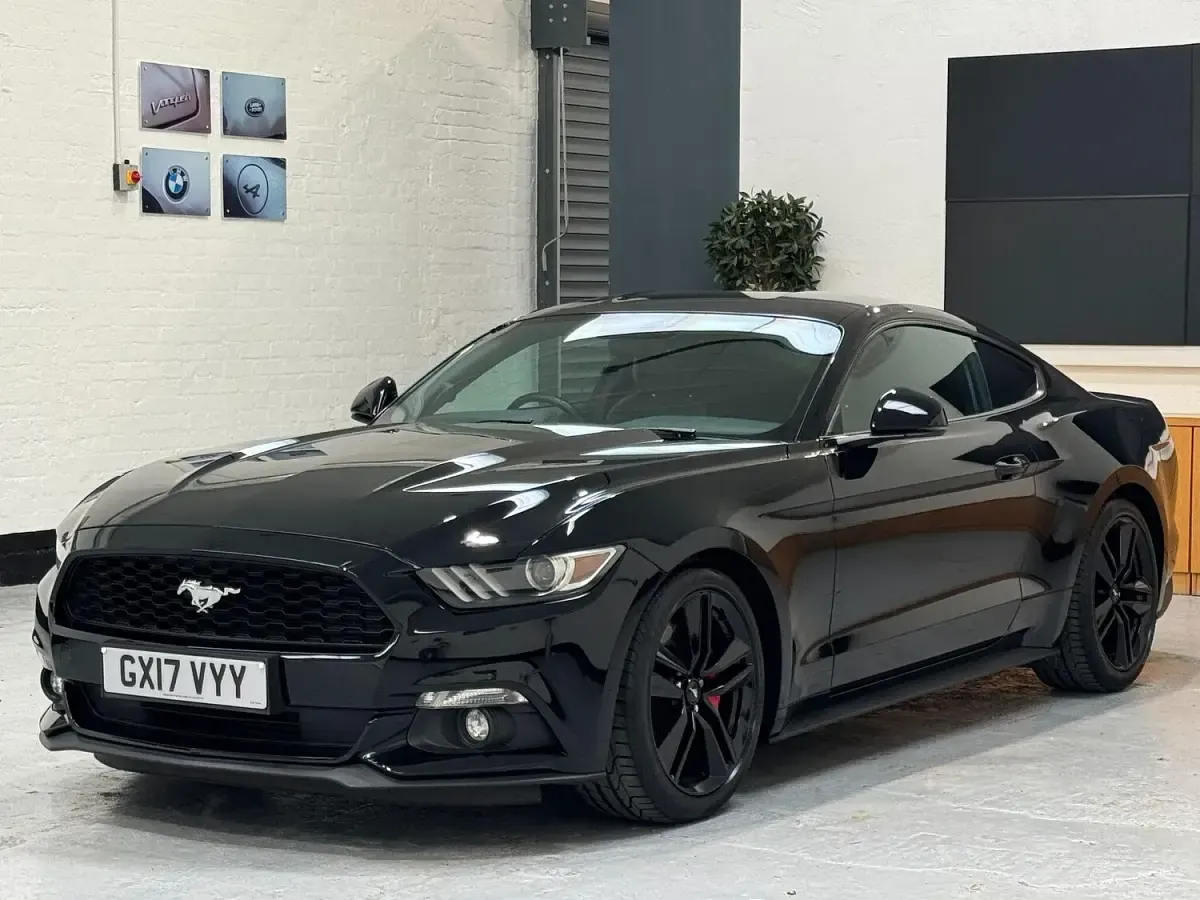 Used Ford Mustang Fastback 317 HP (233 kW) 2017 Black Coupe
