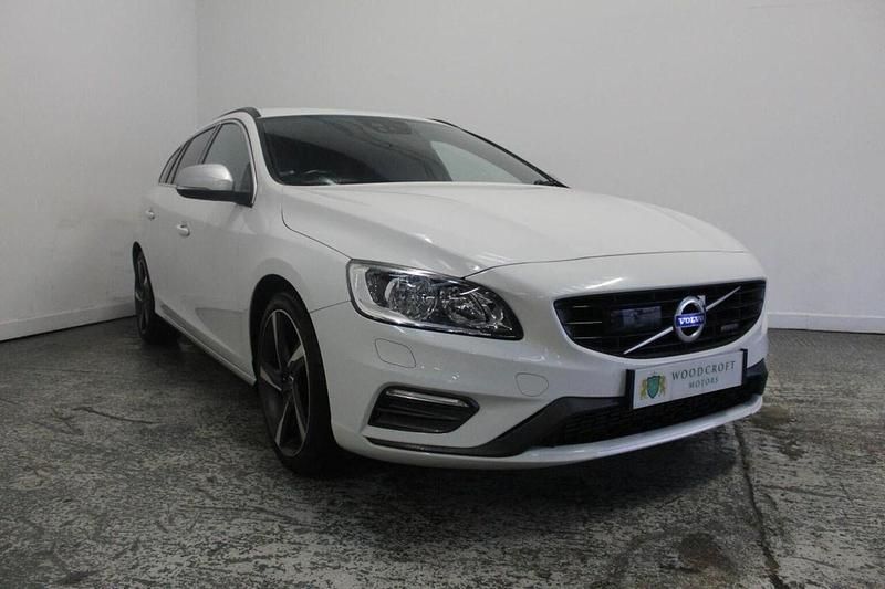 White Used 2015 Volvo V60 R-Design Estate | £9,495 (Fair price) - Image 1/3