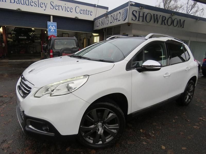 White Used 2014 Peugeot 2008 S SUV | £4,489 (Good price) - Image 1/3