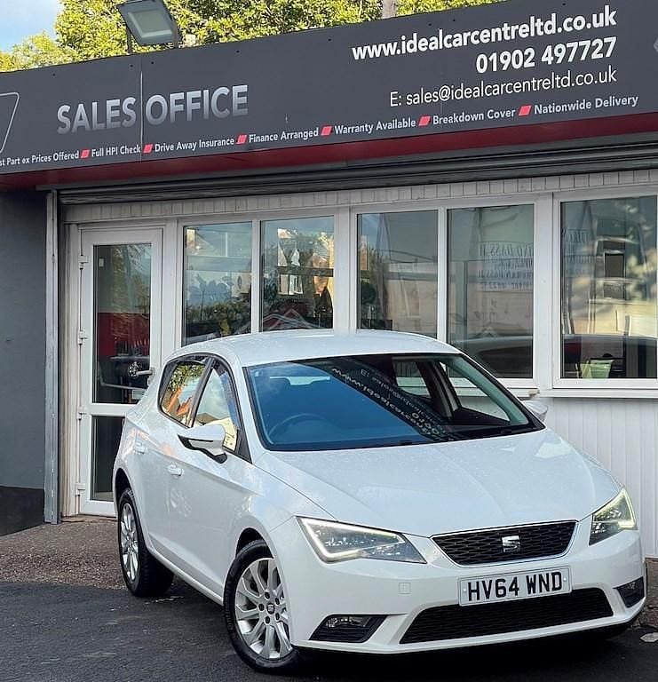 Used Seat Leon SE 105 HP (77 kW) 2014 White Hatchback