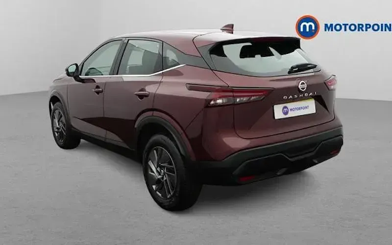 Used Nissan Qashqai Acenta Premium 158 HP (116 kW) 2022 Red SUV