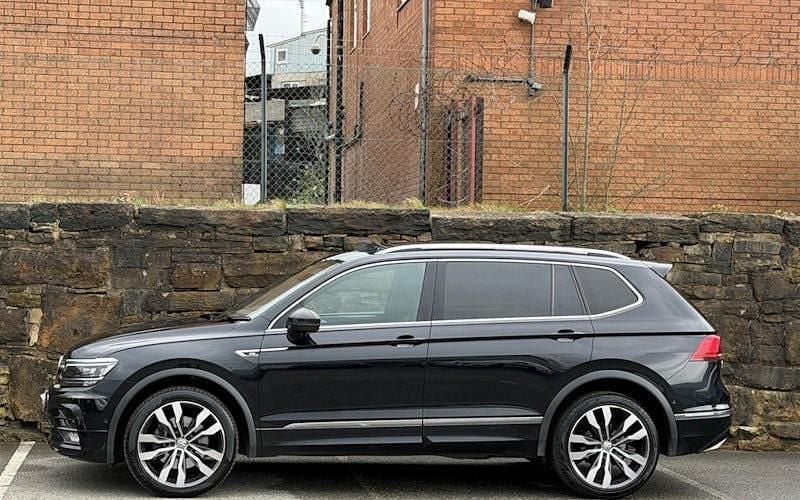 Used VW Tiguan Allspace R-line 190 HP (139 kW) 2019 Black SUV