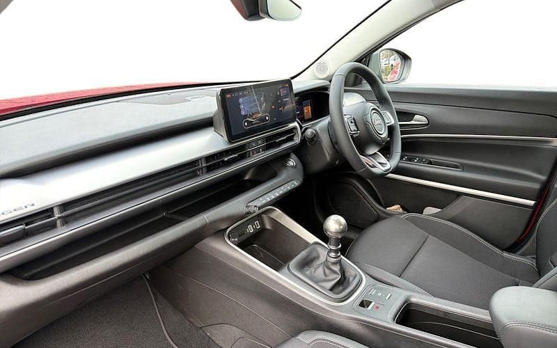 Used Jeep Avenger Summit 101 HP (74 kW) 2025 Red SUV