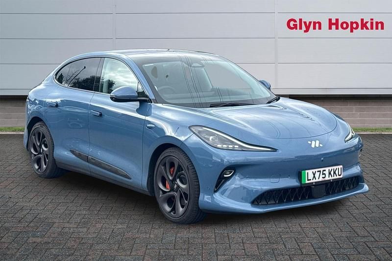 New MG IM6 553 kW (752 HP) 2025 Blue SUV