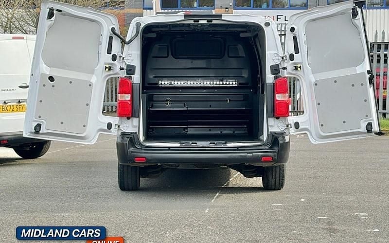 Used Fiat Scudo 145 HP (106 kW) 2022 White Van