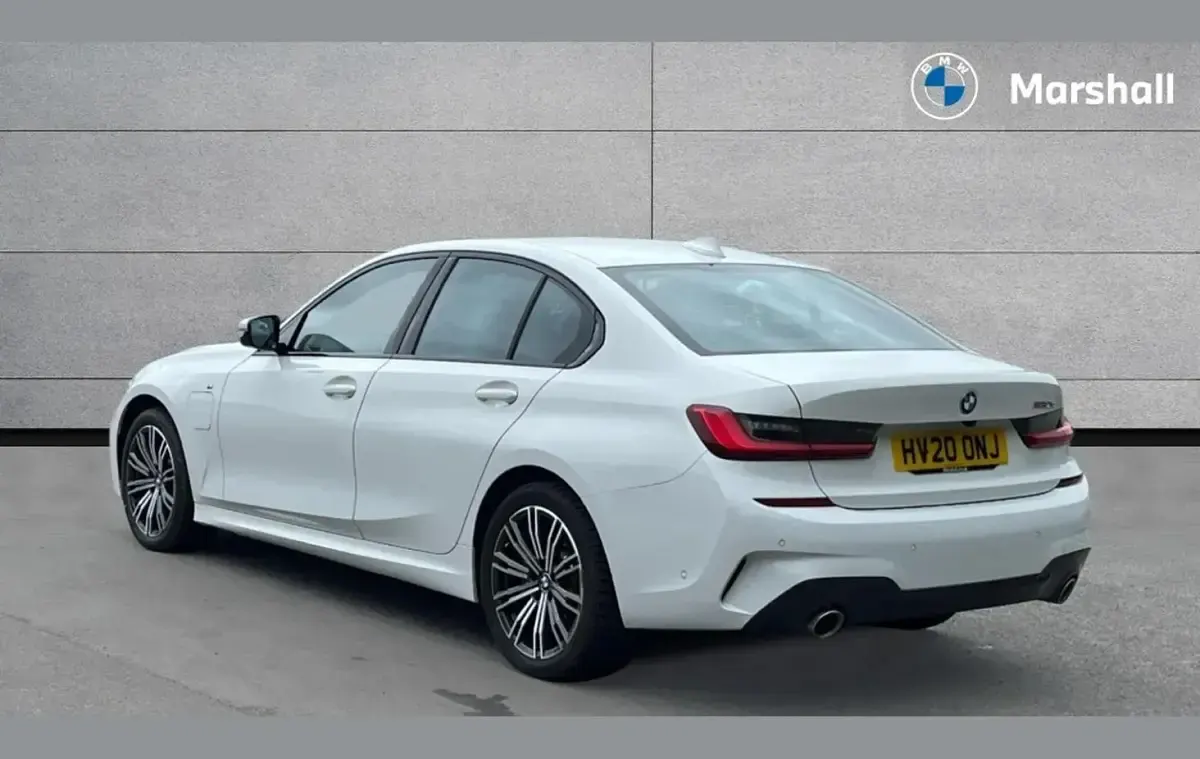 Used BMW 330 M Sport 288 HP (211 kW) 2020 White Sedan