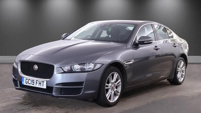 Used Jaguar XE Prestige 180 HP (132 kW) 2019 Grey Sedan