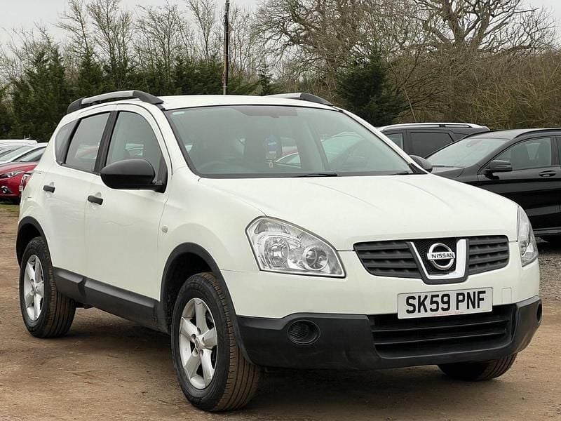 Used Nissan Qashqai Visia 2009 White SUV