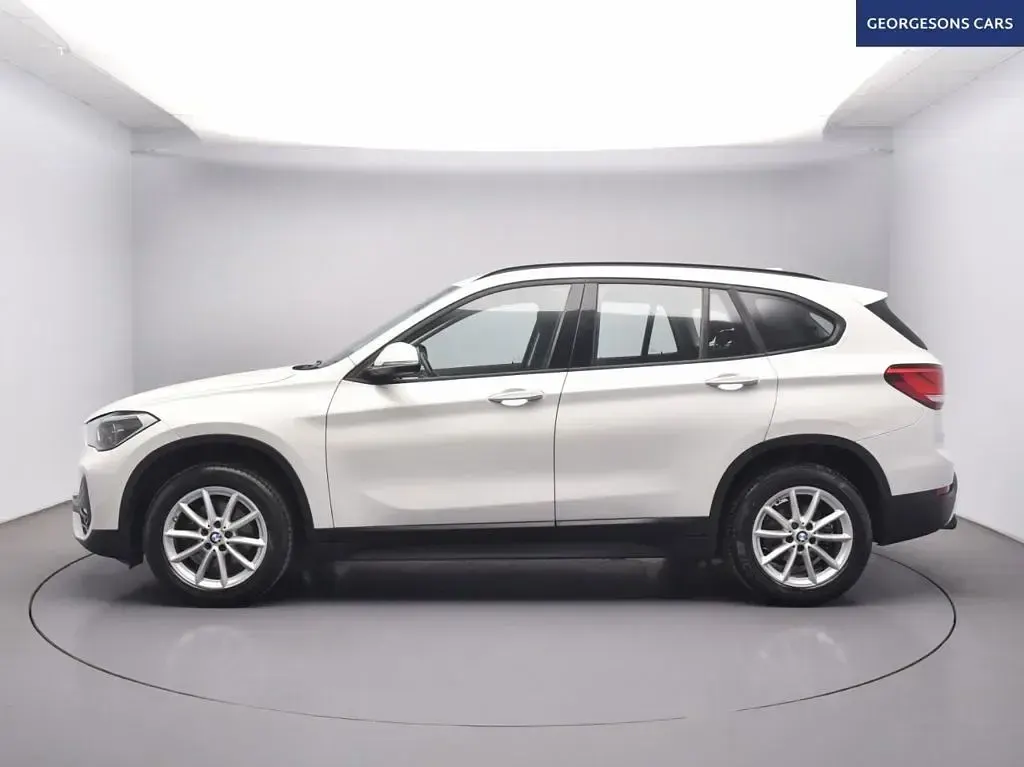 Used BMW X1 Luxury Line 140 HP (102 kW) 2021 White SUV