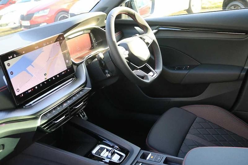 Used Skoda Octavia vRS 265 HP (194 kW) 2025 Graphite grey metallic Estate