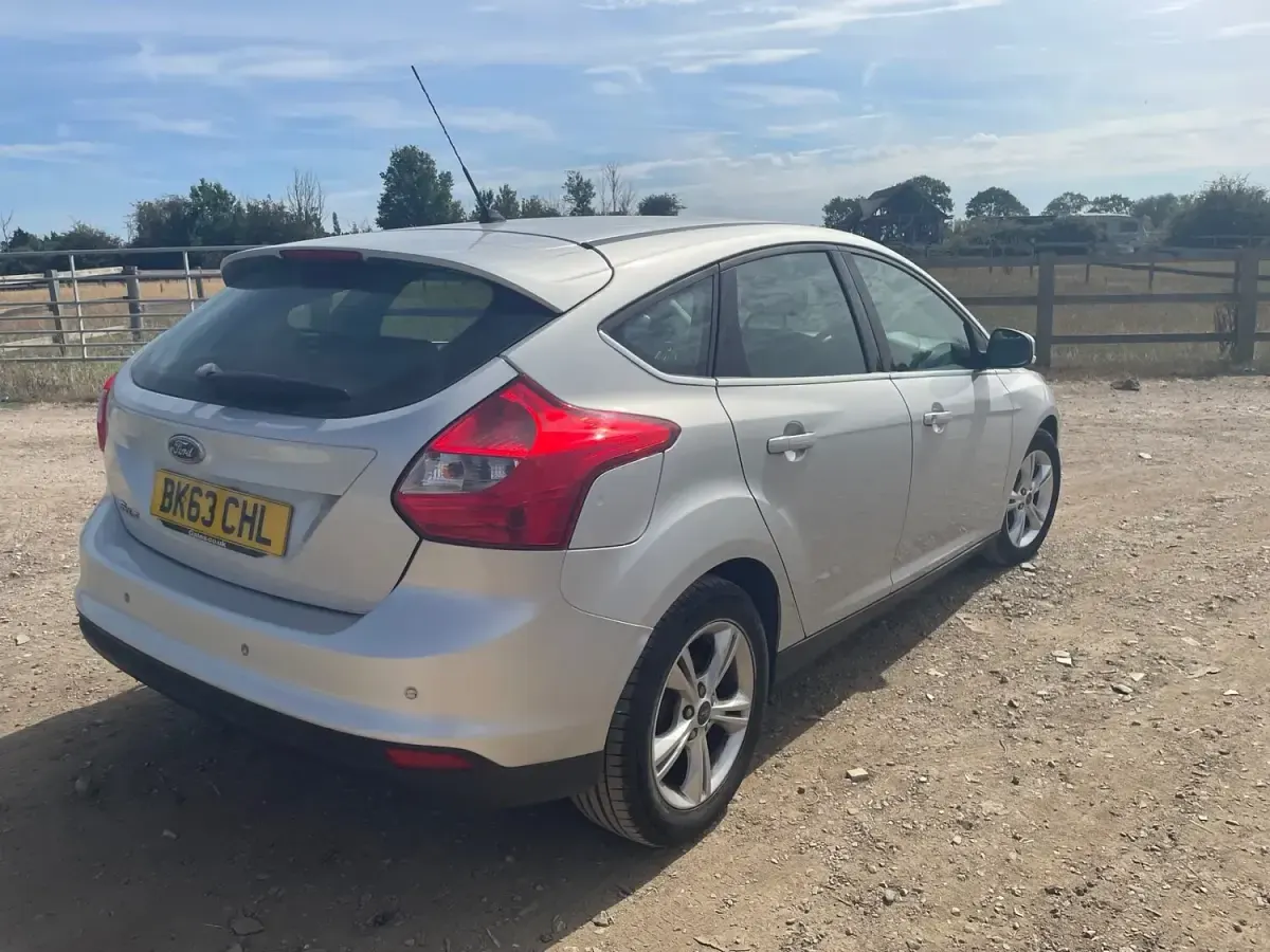 Used Ford Focus Zetec 2013 Silver Hatchback