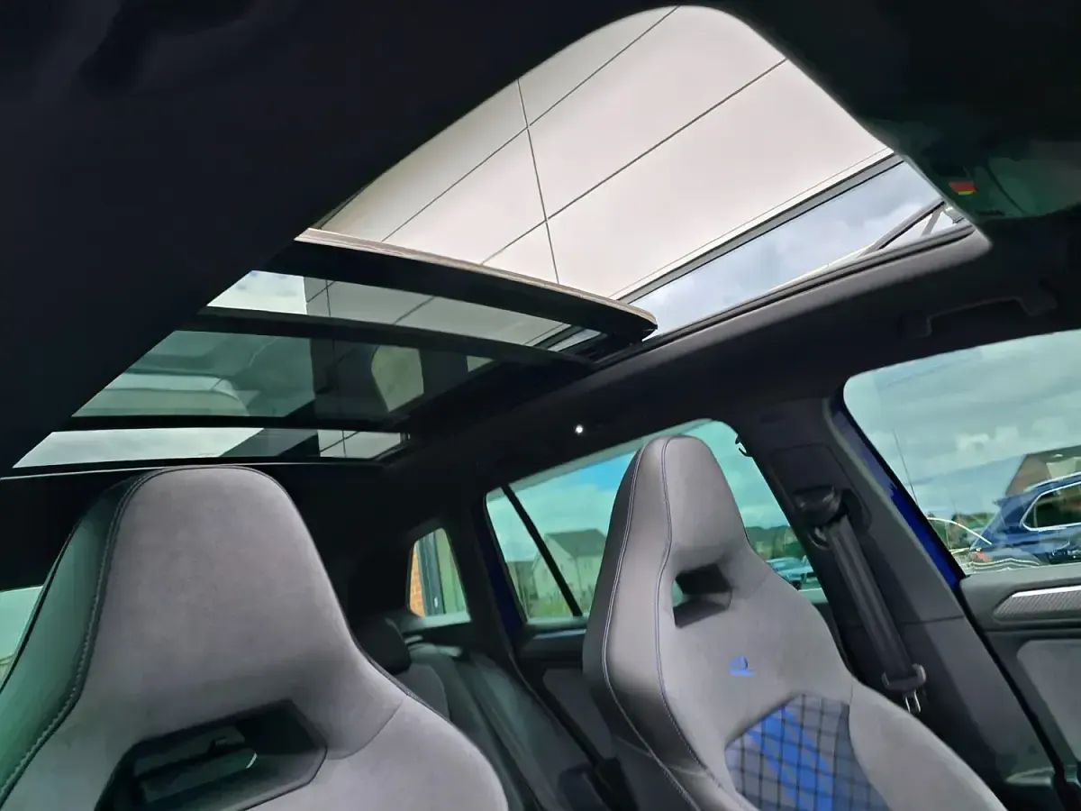 Second-hand VW Tiguan R 2023 Albastru SUV