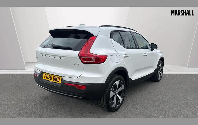 Used Volvo XC40 Plus 161 HP (118 kW) 2026 White SUV
