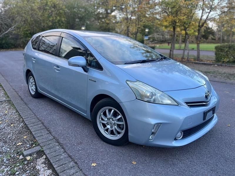 Blue Used 2025 Toyota Prius MPV | £7,000 (Super price) - Image 1/4