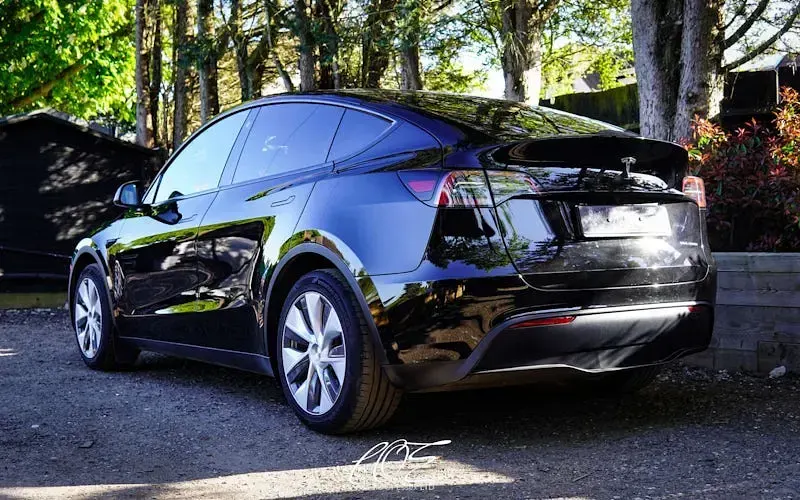 Used Tesla Model Y Long Range AWD 286 kW (389 HP) 2025 SUV