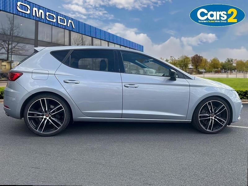 Used Seat Leon CUPRA 285 HP (209 kW) 2020 Silver Hatchback