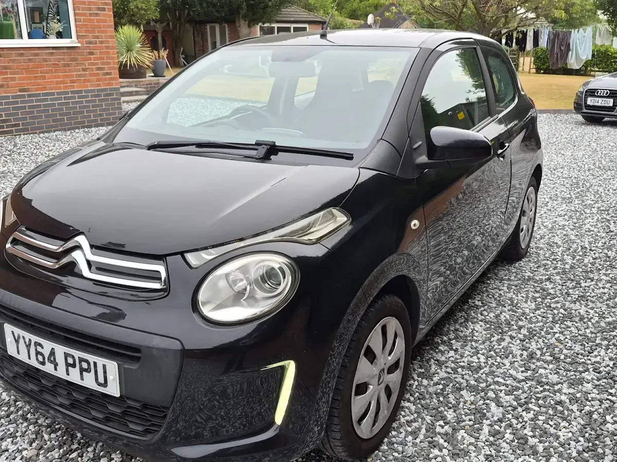 Used Citroën C1 Feel 68 HP (50 kW) 2014 Black Hatchback