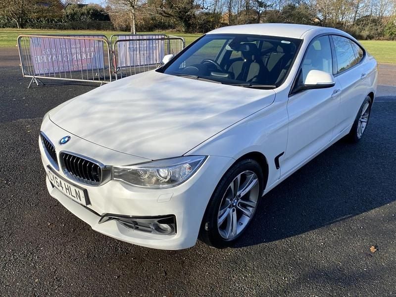 Used BMW 320 Sport Line 2014 White Hatchback