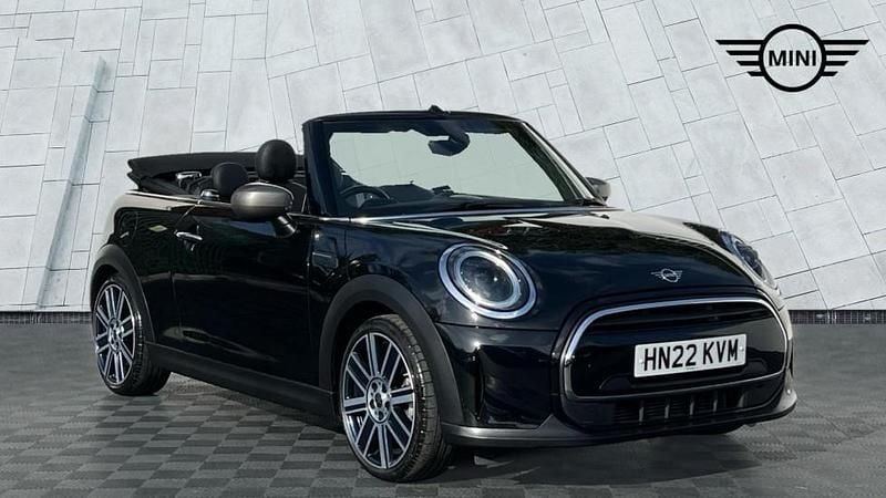 Black Used 2022 Mini Cooper Exclusive Hatchback | £18,392 (A bit pricey) - Image 1/4