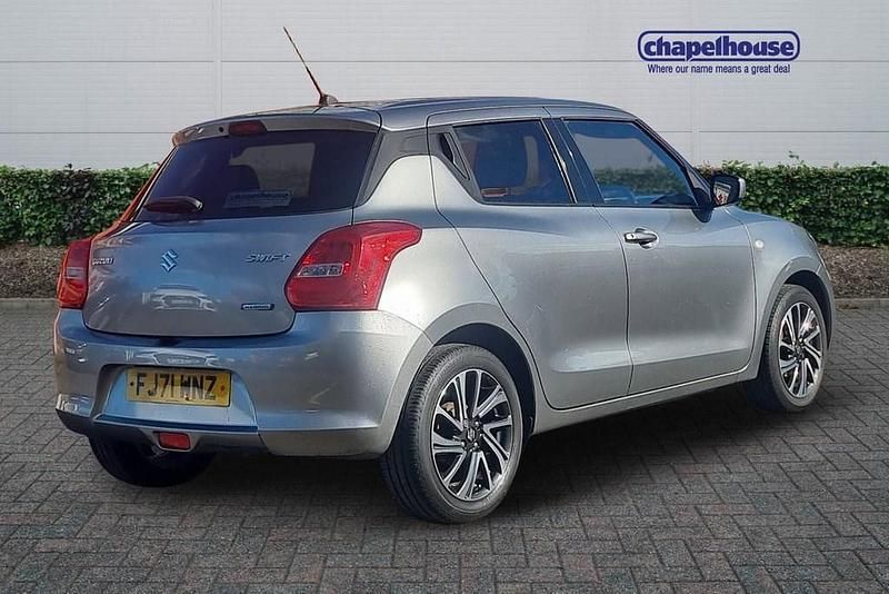 Usado Suzuki Swift SZ-L 83 HP (61 kW) 2021 Prateado Citadino