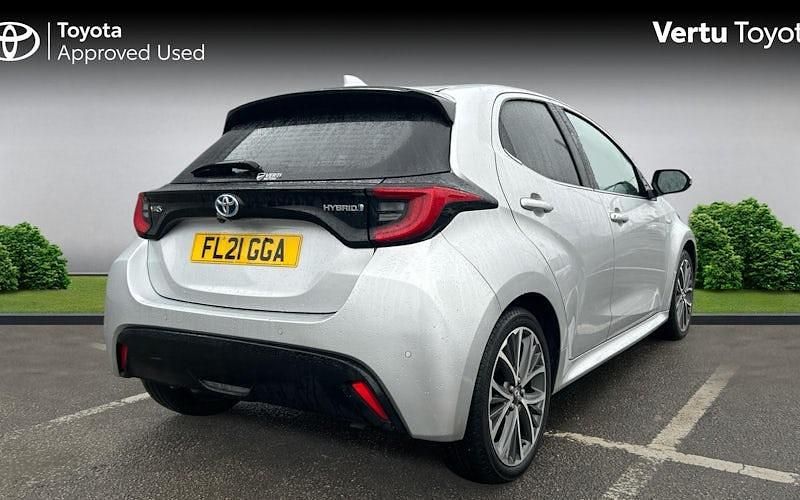 Used Toyota Yaris Hybrid 116 HP (85 kW) 2025 Hatchback