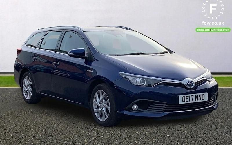 Used Toyota Auris Touring Sports Business Edition 136 HP (100 kW) 2017 Estate